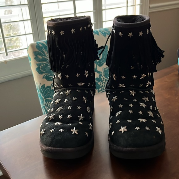 UGG & Jimmy Choo black fringe shearling star studded boots with original box - Picture 8 of 17